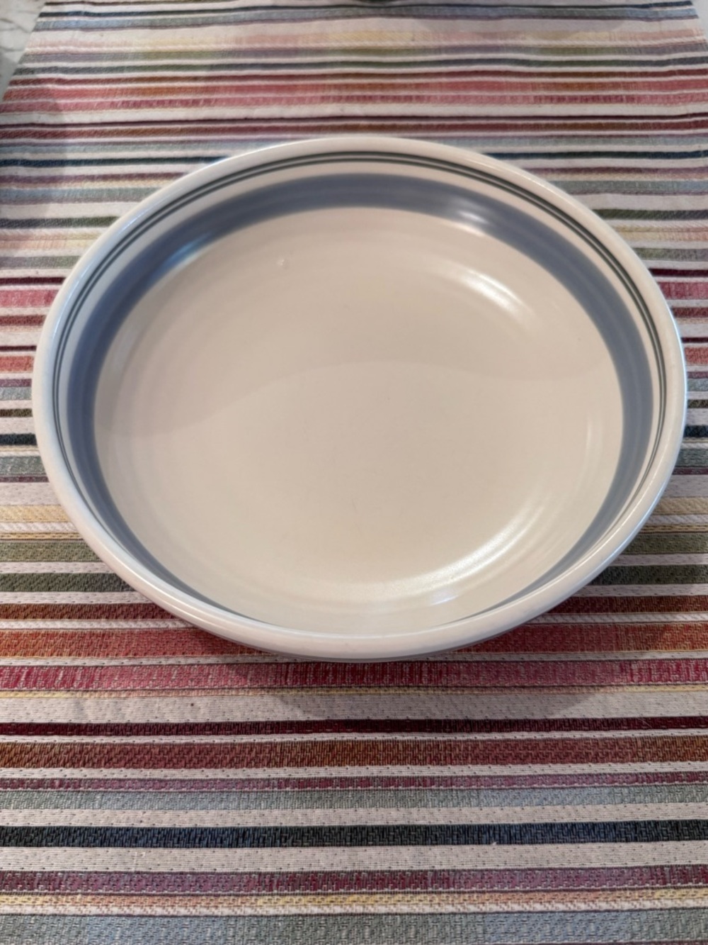 Pfaltzgraff Rio vegetable bowl, like new, 8 1/2x 2 1/2,